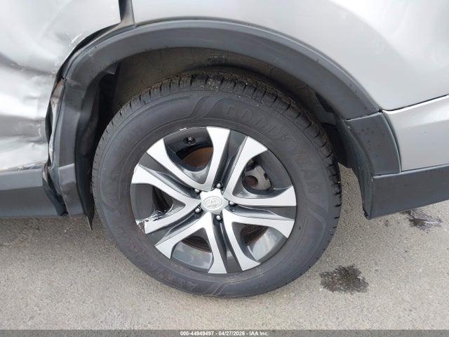 JTMBFREV0JJ206253 Toyota RAV4 LE