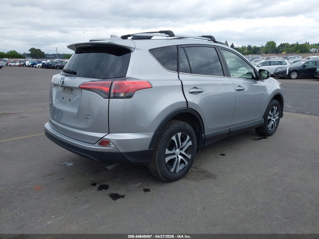JTMBFREV0JJ206253 Toyota RAV4 LE