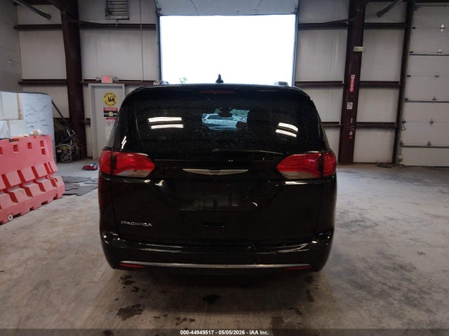 Aukcja sprzedaży 2017 Chrysler Pacifica Touring-l, vin: 2C4RC1BG4HR530150, numer aukcji: 44949517