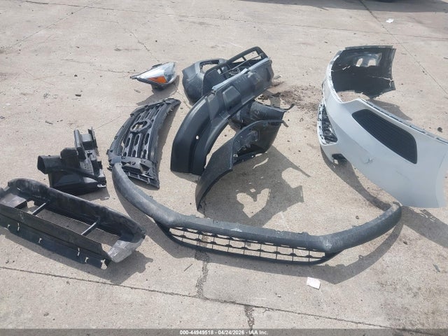 Продажа на аукционе авто 2016 Ford Focus Se, vin: 1FADP3F27GL310152, номер лота: 44949518