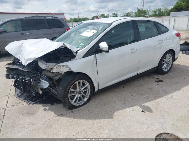 Продажа на аукционе авто 2016 Ford Focus Se, vin: 1FADP3F27GL310152, номер лота: 44949518