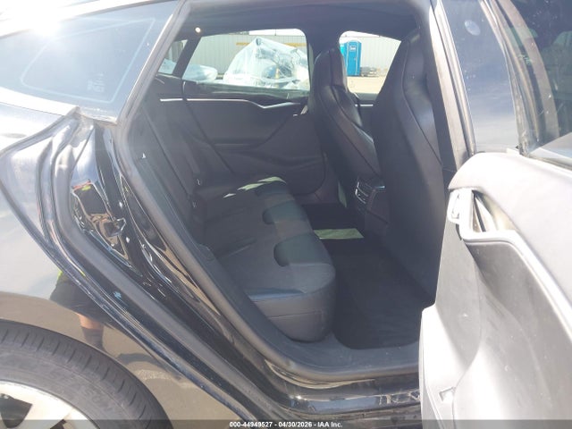 Продажа на аукционе авто 2017 Tesla Model S 60/75, vin: 5YJSA1E12HF201179, номер лота: 44949527