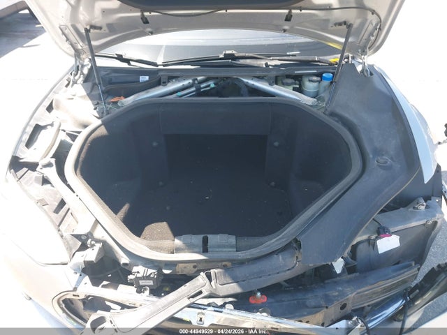 44949529 :رقم المزاد ، 5YJSA1CN6DFP23149 vin ، 2013 Tesla Model S مزاد بيع