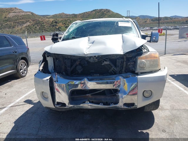 44949570 :رقم المزاد ، 1N6AA0ED6EN514326 vin ، 2014 Nissan Titan Sl مزاد بيع