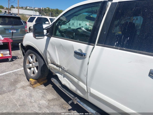 44949570 :رقم المزاد ، 1N6AA0ED6EN514326 vin ، 2014 Nissan Titan Sl مزاد بيع