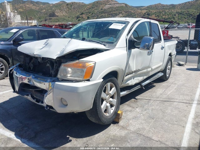 44949570 :رقم المزاد ، 1N6AA0ED6EN514326 vin ، 2014 Nissan Titan Sl مزاد بيع