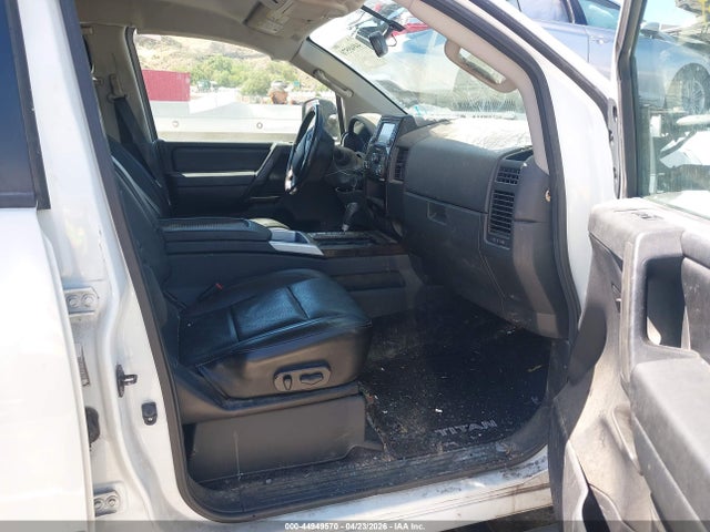 44949570 :رقم المزاد ، 1N6AA0ED6EN514326 vin ، 2014 Nissan Titan Sl مزاد بيع