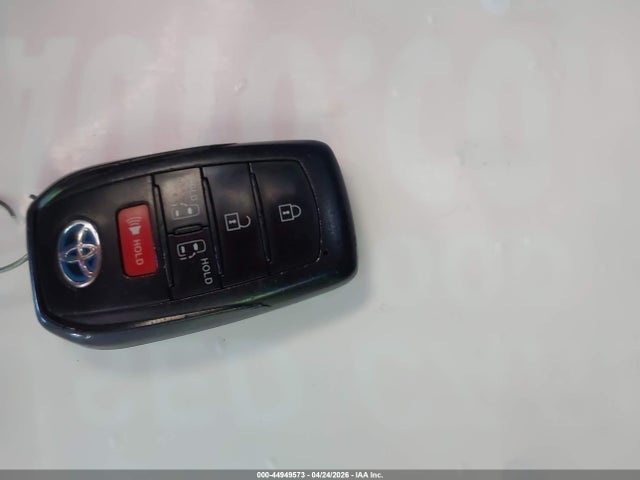 Toyota SIENNA LE 2021 5TDKRKECXMS046600 Image 11