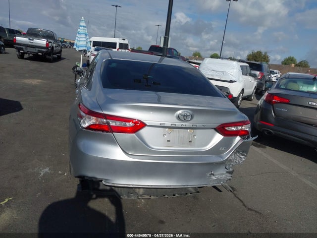 4T1B11HK6JU082503 Toyota CAMRY LE