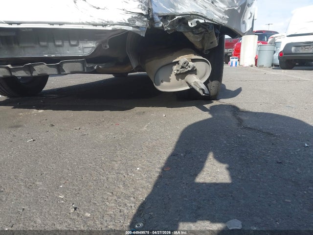 4T1B11HK6JU082503 Toyota CAMRY LE