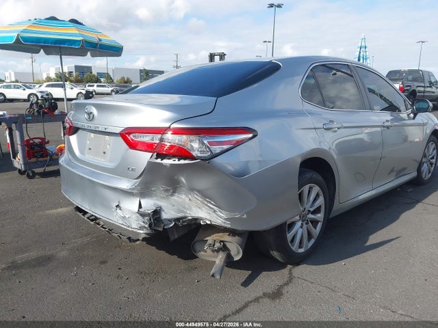 4T1B11HK6JU082503 Toyota CAMRY LE