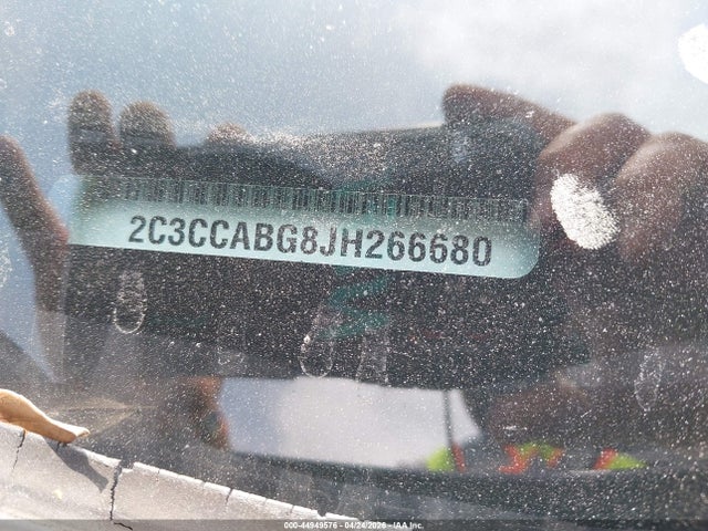 44949576 :رقم المزاد ، 2C3CCABG8JH266680 vin ، 2018 Chrysler 300 300s مزاد بيع