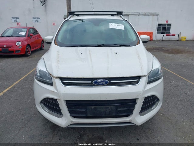 44949581 :رقم المزاد ، 1FMCU9J98GUC63564 vin ، 2016 Ford Escape Titanium مزاد بيع