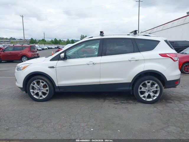 44949581 :رقم المزاد ، 1FMCU9J98GUC63564 vin ، 2016 Ford Escape Titanium مزاد بيع