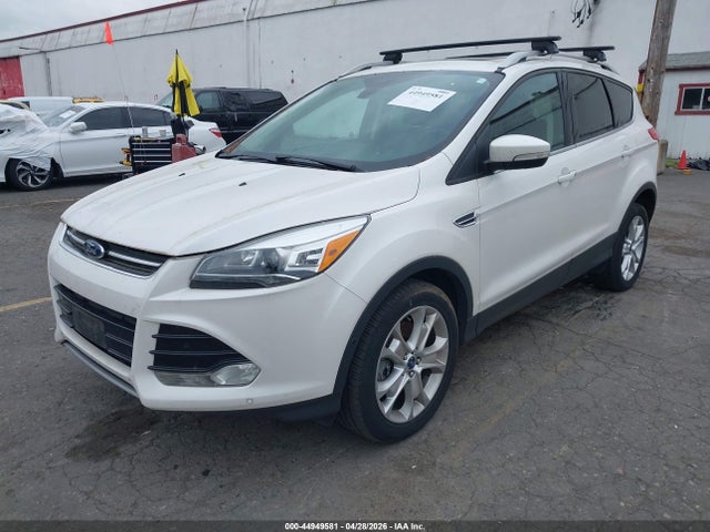 44949581 :رقم المزاد ، 1FMCU9J98GUC63564 vin ، 2016 Ford Escape Titanium مزاد بيع