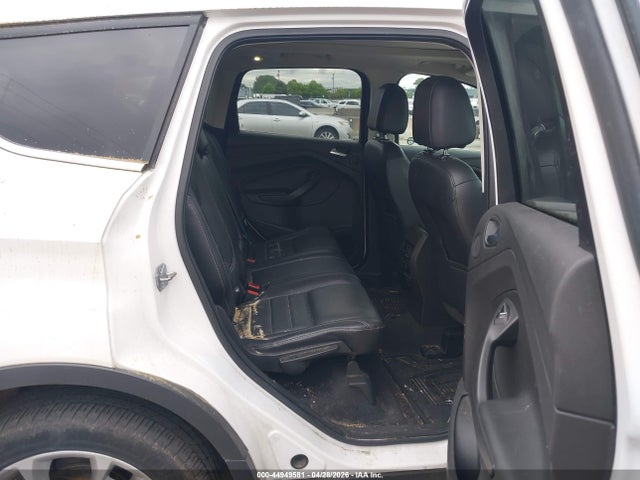 44949581 :رقم المزاد ، 1FMCU9J98GUC63564 vin ، 2016 Ford Escape Titanium مزاد بيع