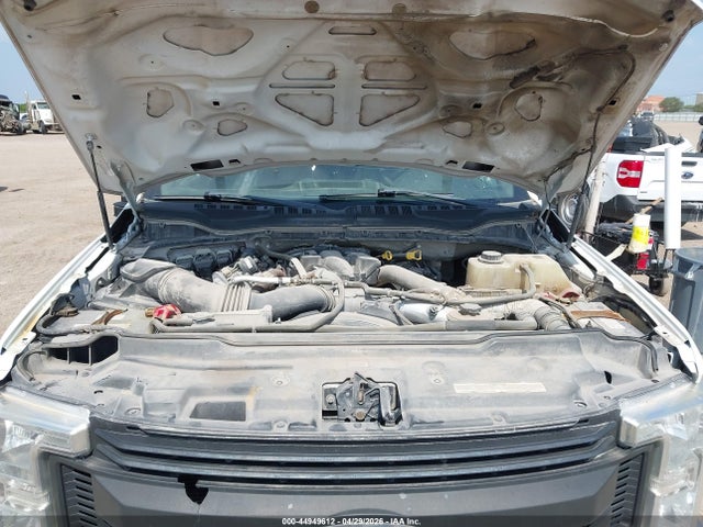 Ford F-350 Chassis Xl 2018 1FDRF3GTXJEC66584 Image 9