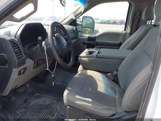 Ford F-350 Chassis Xl 2018 1FDRF3GTXJEC66584 Image 7