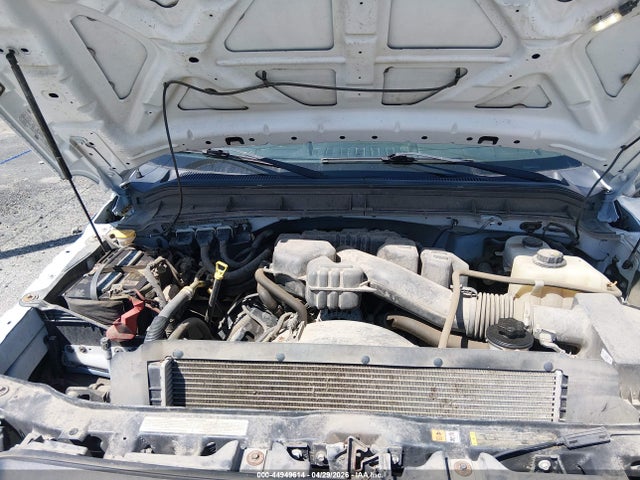 Ford F-350 Chassis Xl 2016 1FDRF3G60GEC86670 Image 10