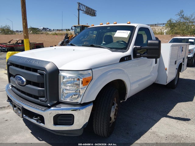 Ford F-350 Chassis Xl 2016 1FDRF3G60GEC86670 Image 2