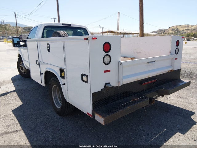 Ford F-350 Chassis Xl 2016 1FDRF3G60GEC86670 Image 3