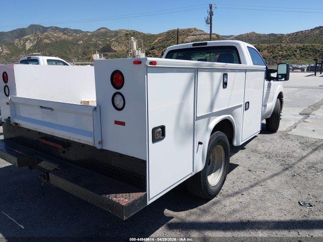 Ford F-350 Chassis Xl 2016 1FDRF3G60GEC86670 Image 4