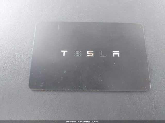 2020 Tesla Model Y Long Range Dual Motor All-wheel Drive მანქანა იყიდება აუქციონზე, vin: 5YJYGDEE2LF018192, აუქციონის ნომერი: 44949619