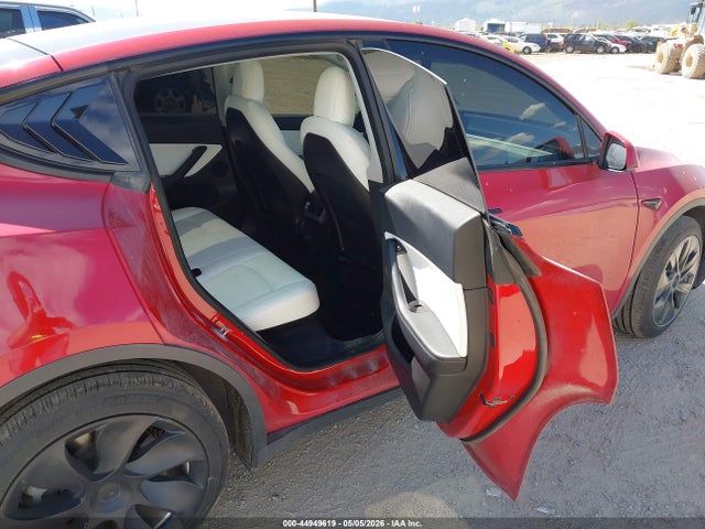 2020 Tesla Model Y Long Range Dual Motor All-wheel Drive მანქანა იყიდება აუქციონზე, vin: 5YJYGDEE2LF018192, აუქციონის ნომერი: 44949619