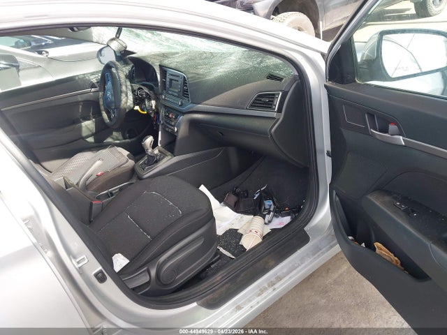 2018 Hyundai Elantra Se მანქანა იყიდება აუქციონზე, vin: 5NPD74LF2JH350822, აუქციონის ნომერი: 44949629