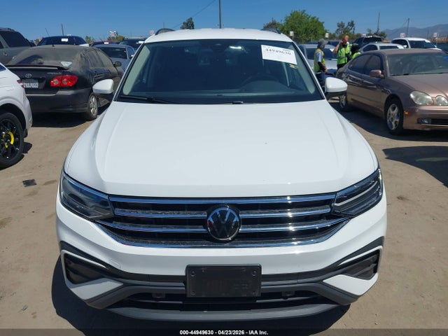 3VVRB7AXXRM185207 Volkswagen Tiguan 2.0t S