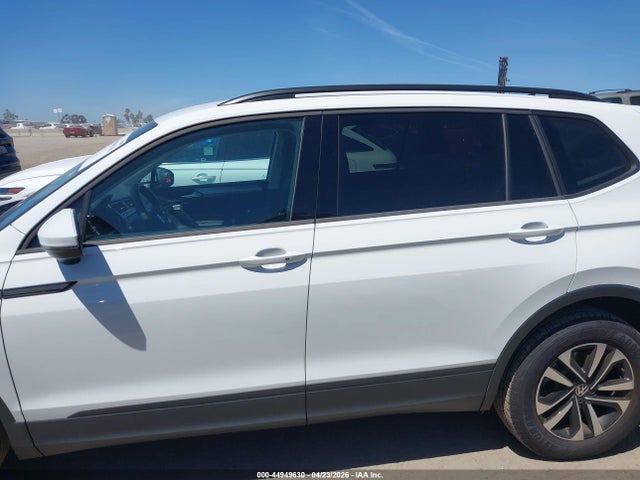 3VVRB7AXXRM185207 Volkswagen Tiguan 2.0t S