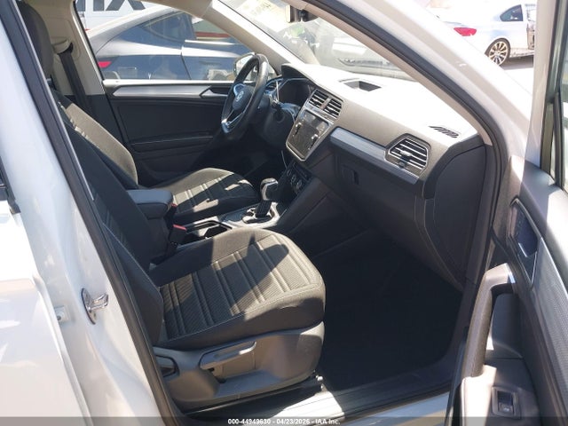 3VVRB7AXXRM185207 Volkswagen Tiguan 2.0t S