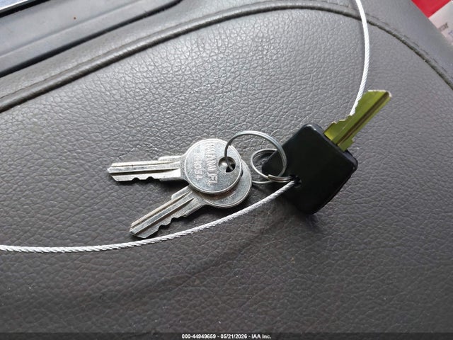 44949659 :رقم المزاد ، BUJ10080J314 vin ، 2014 Tracker Pt190tx مزاد بيع