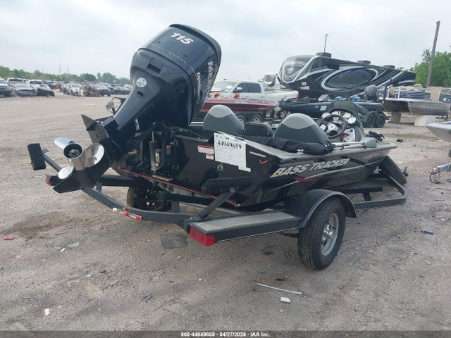44949659 :رقم المزاد ، BUJ10080J314 vin ، 2014 Tracker Pt190tx مزاد بيع