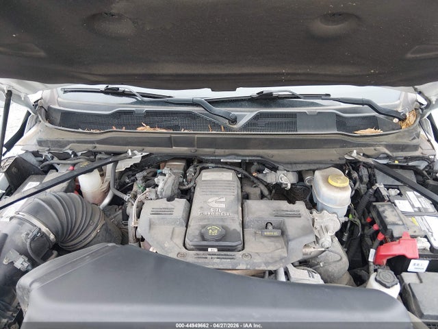 44949662 :رقم المزاد ، 3C6UR5FL4NG321104 vin ، 2022 Ram 2500 Laramie  4x4 6'4 Box مزاد بيع