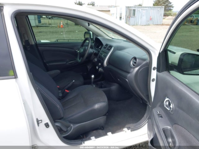 3N1CN7AP0EL821616 Nissan Versa 1.6 Sv