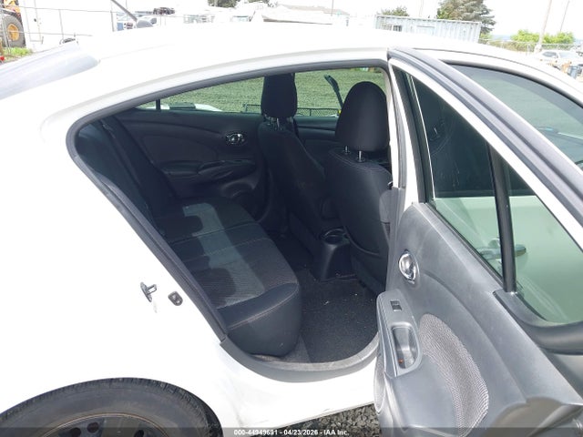 3N1CN7AP0EL821616 Nissan Versa 1.6 Sv