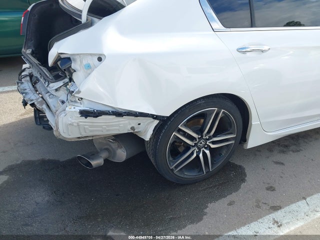 1HGCR3F98HA023771 Honda Accord Touring V6