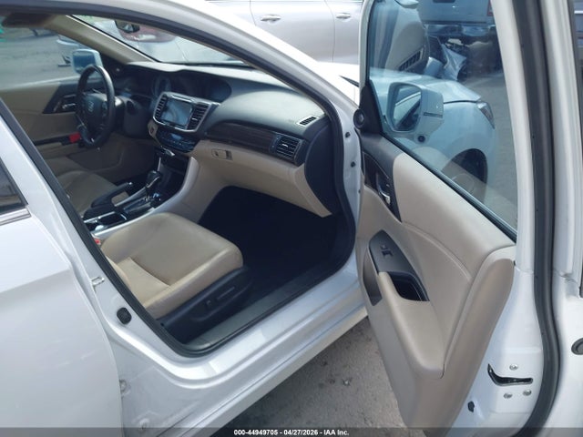 1HGCR3F98HA023771 Honda Accord Touring V6