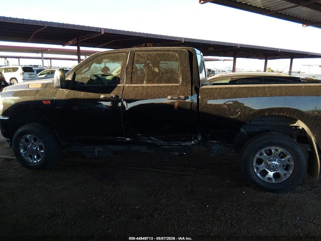 44949713 :رقم المزاد ، 3C6UR5FL4RG316779 vin ، 2024 Ram 2500 Laramie  4x4 6'4 Box مزاد بيع