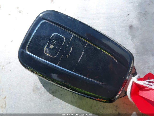 4T1B11HK3JU649119 Toyota CAMRY SE