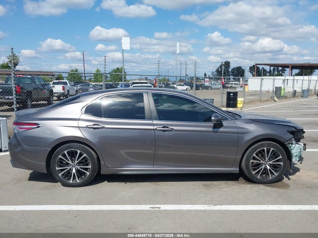4T1B11HK3JU649119 Toyota CAMRY SE