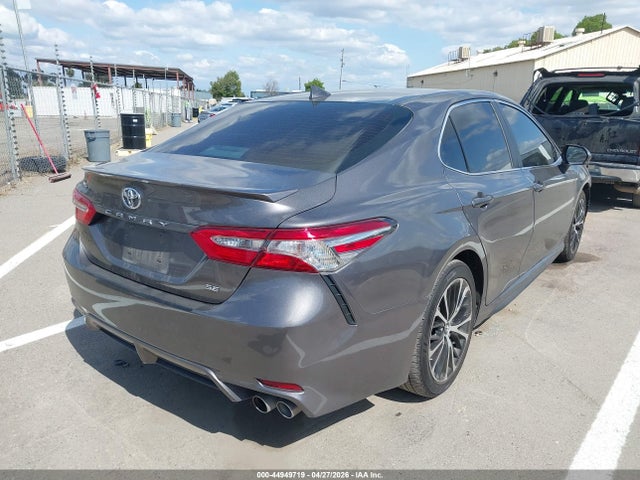 4T1B11HK3JU649119 Toyota CAMRY SE