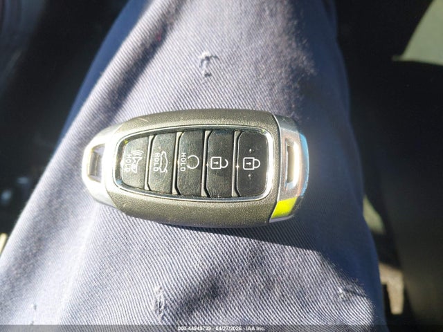 44949739 :رقم المزاد ، KMHLM4AG2MU070758 vin ، 2021 Hyundai Elantra Sel مزاد بيع