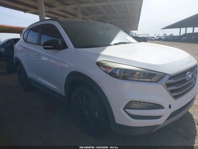 Hyundai Tucson Night 2017 KM8J33A20HU541515 zdjęcie główne