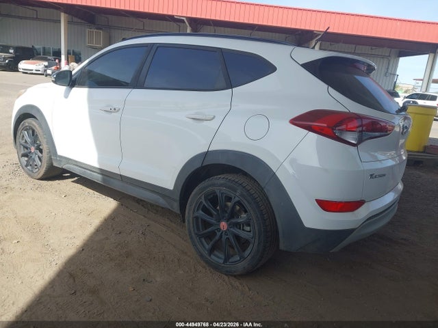 Hyundai Tucson Night 2017 KM8J33A20HU541515 Image 3