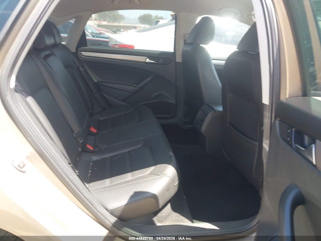 Продаж на аукціоні авто 2015 Volkswagen Passat 1.8t Wolfsburg Edition, vin: 1VWAT7A30FC041729, номер лоту: 44949769