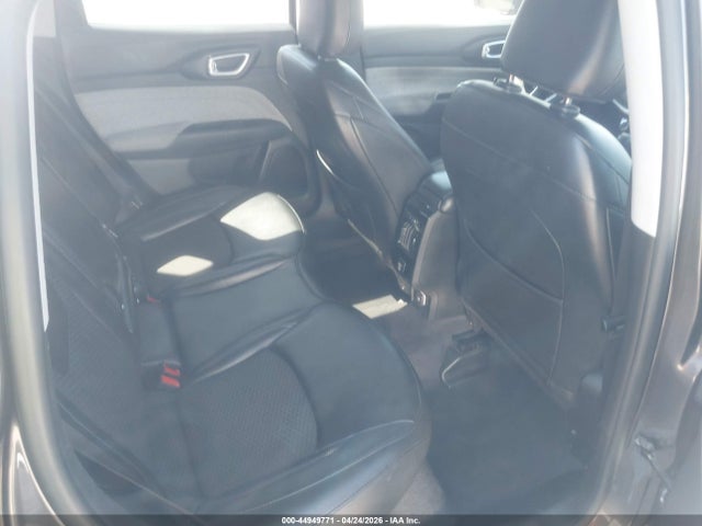 44949771 :رقم المزاد ، 3C4NJCBB0NT229016 vin ، 2022 Jeep Compass Latitude Fwd مزاد بيع
