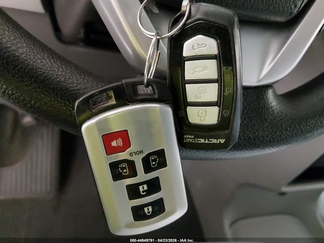 Продаж на аукціоні авто 2020 Toyota Sienna Le, vin: 5TDJZ3DC8LS246439, номер лоту: 44949791