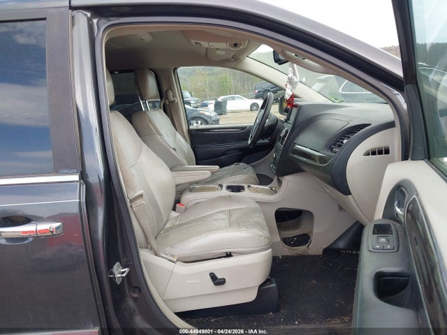 2011 Chrysler Town & Country Limited მანქანა იყიდება აუქციონზე, vin: 2A4RR6DG3BR759607, აუქციონის ნომერი: 44949801